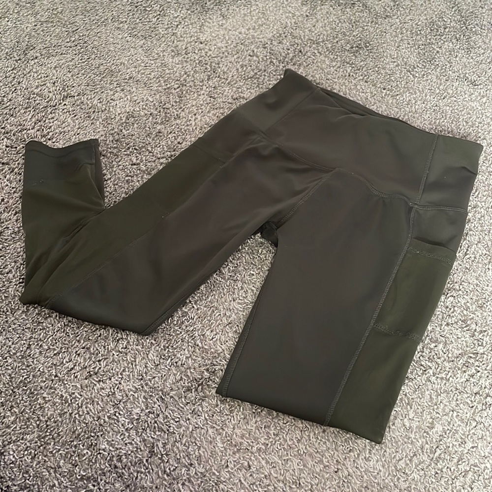 Army green colored fitness leggings